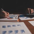 家計簿アプリ活用術：見える化で投資資金を捻出する方法