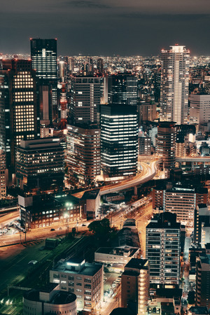 グローバル資産分散と為替リスク：日本国内投資との比較分析