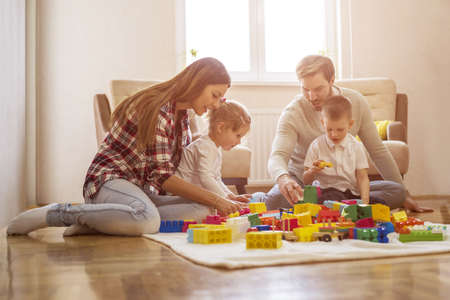 家計の見直しから始める月1万円投資の実践ガイド