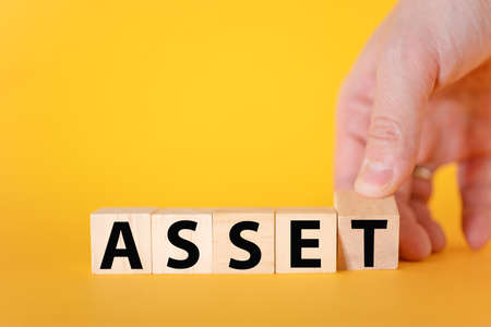 老後資産形成における円安・円高の長期的観点から見る投資戦略